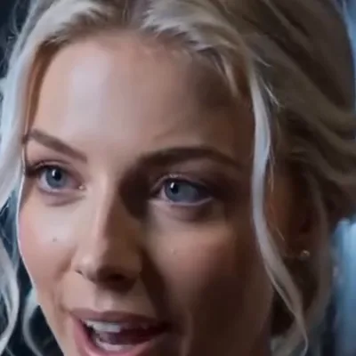 Chloe character portrait from the show