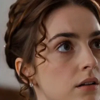 Cecilia character portrait from the show