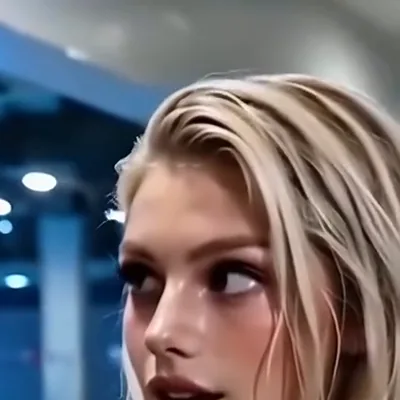 Isabella character portrait from the show