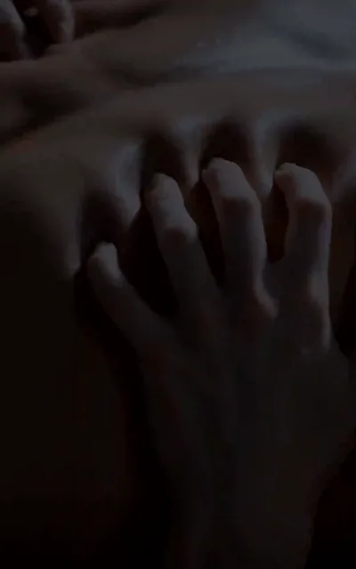 Frame ep01-f03 from episode 1 (ep1; atmosphere beat — scene-setting frame)