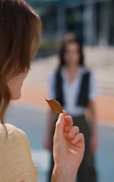 Frame ep03-f03 from episode 3 (ep3; atmosphere beat — scene-setting frame)