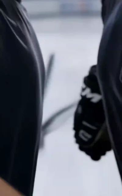 Frame ep03-f00 from episode 3 (ep3; atmosphere beat — scene-setting frame)